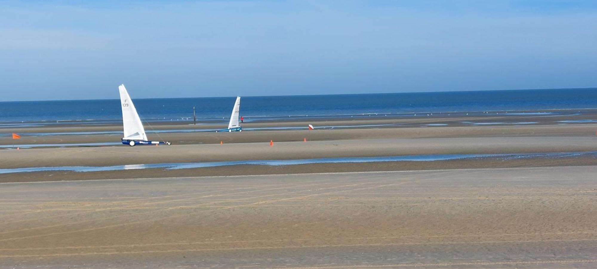 Esplanade709 De Panne